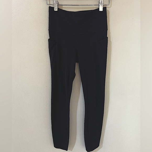 Athleta black high waist 7/8 length legging size extra small side pockets - Picture 1 of 7